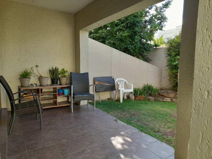 To Let 2 Bedroom Property for Rent in Vorna Valley Gauteng