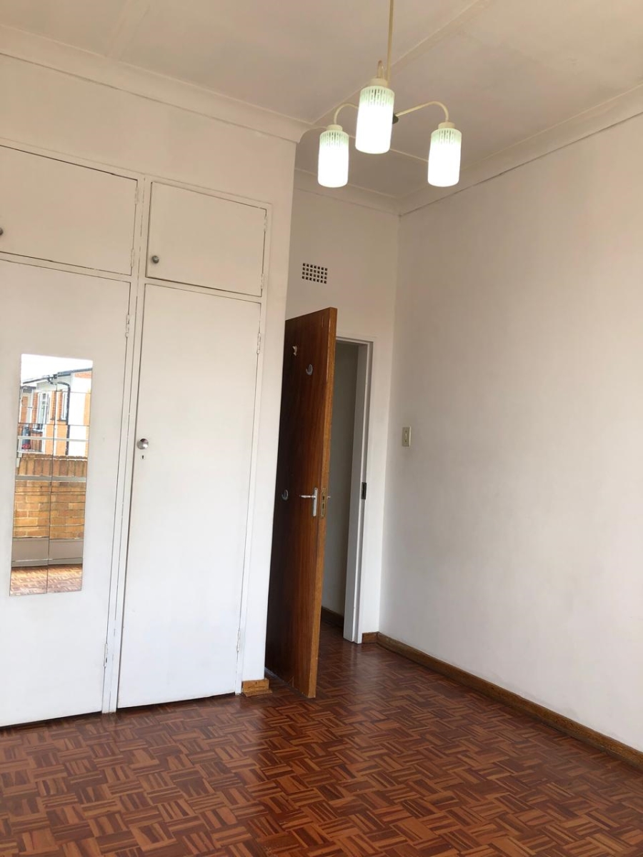 To Let 2 Bedroom Property for Rent in Robertsham Gauteng