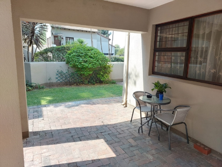 To Let 2 Bedroom Property for Rent in Paulshof Gauteng