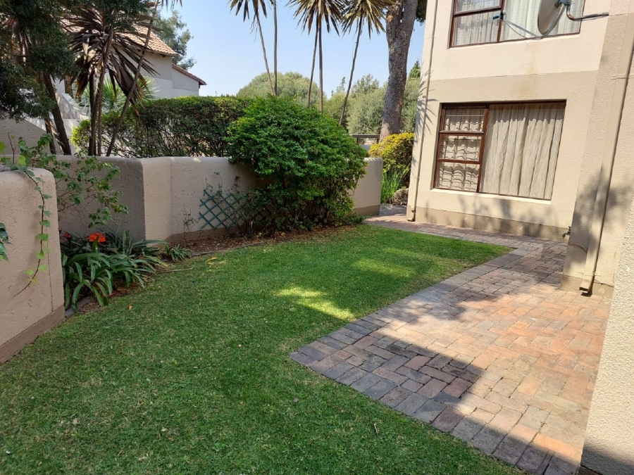 To Let 2 Bedroom Property for Rent in Paulshof Gauteng