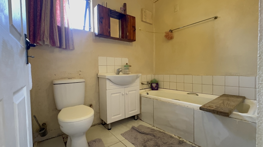 2 Bedroom Property for Sale in Etwatwa Gauteng