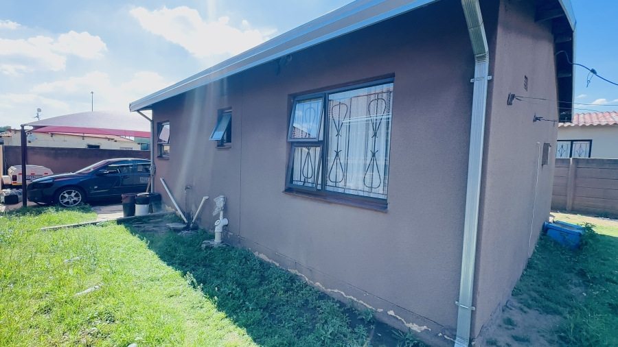 2 Bedroom Property for Sale in Etwatwa Gauteng