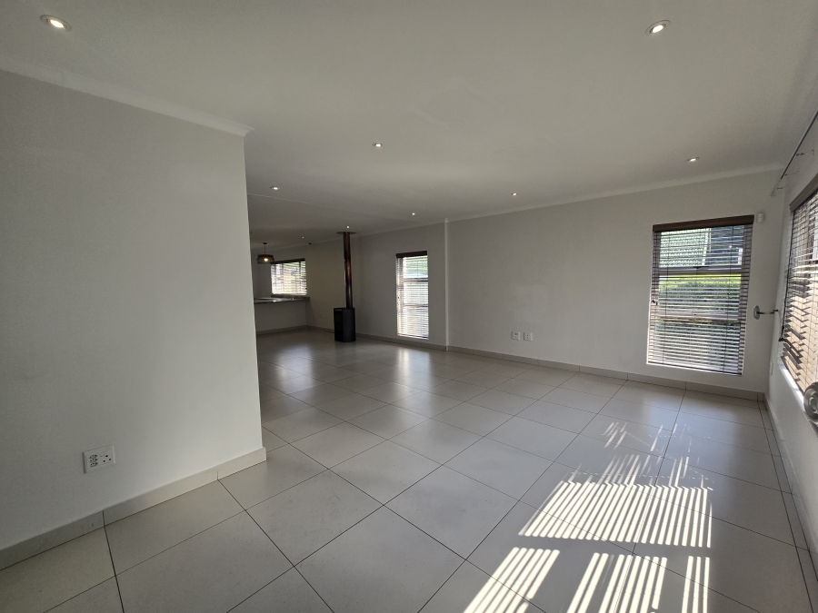 3 Bedroom Property for Sale in Dunvegan Gauteng