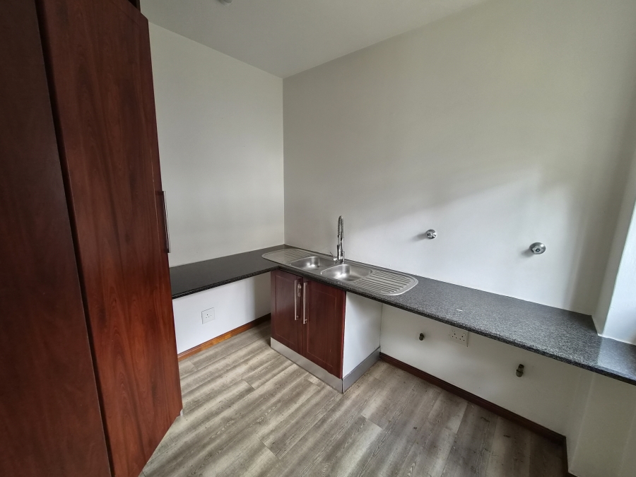4 Bedroom Property for Sale in Greenstone Hill Gauteng