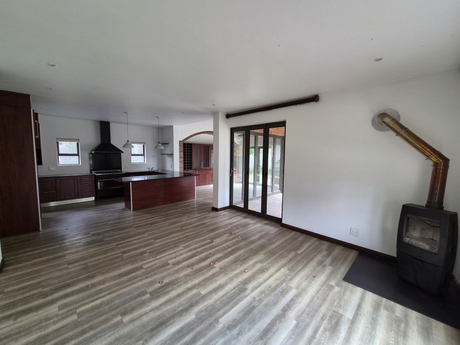4 Bedroom Property for Sale in Greenstone Hill Gauteng