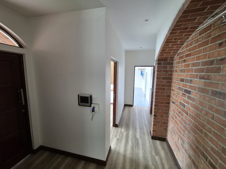 4 Bedroom Property for Sale in Greenstone Hill Gauteng