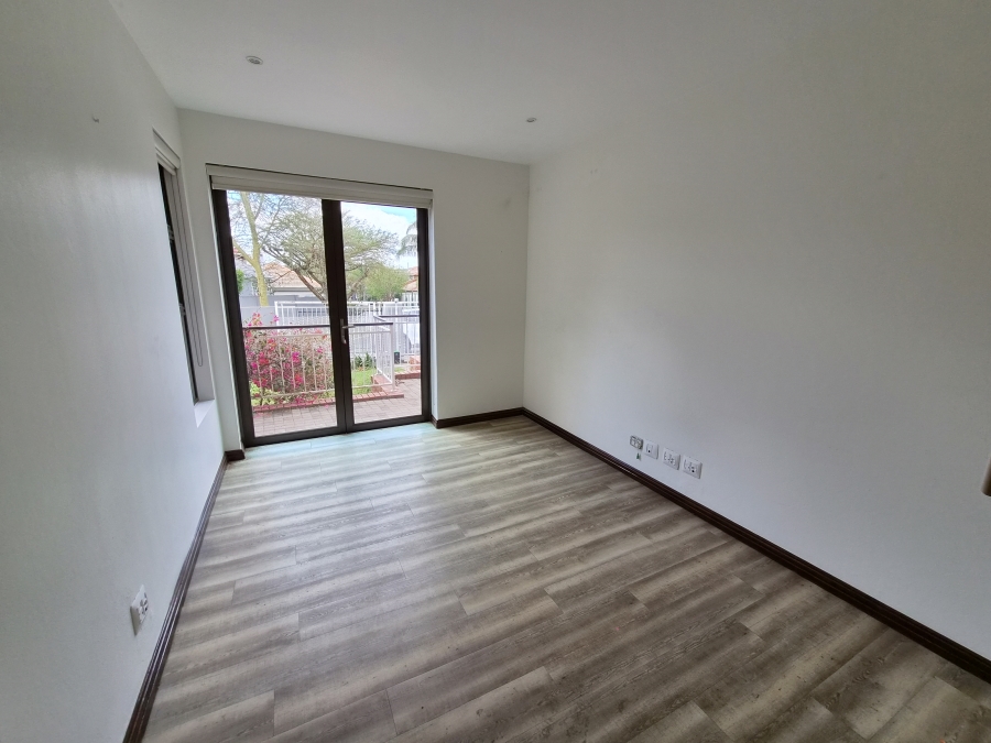 4 Bedroom Property for Sale in Greenstone Hill Gauteng