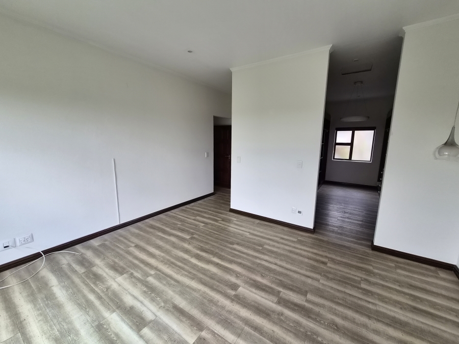 4 Bedroom Property for Sale in Greenstone Hill Gauteng