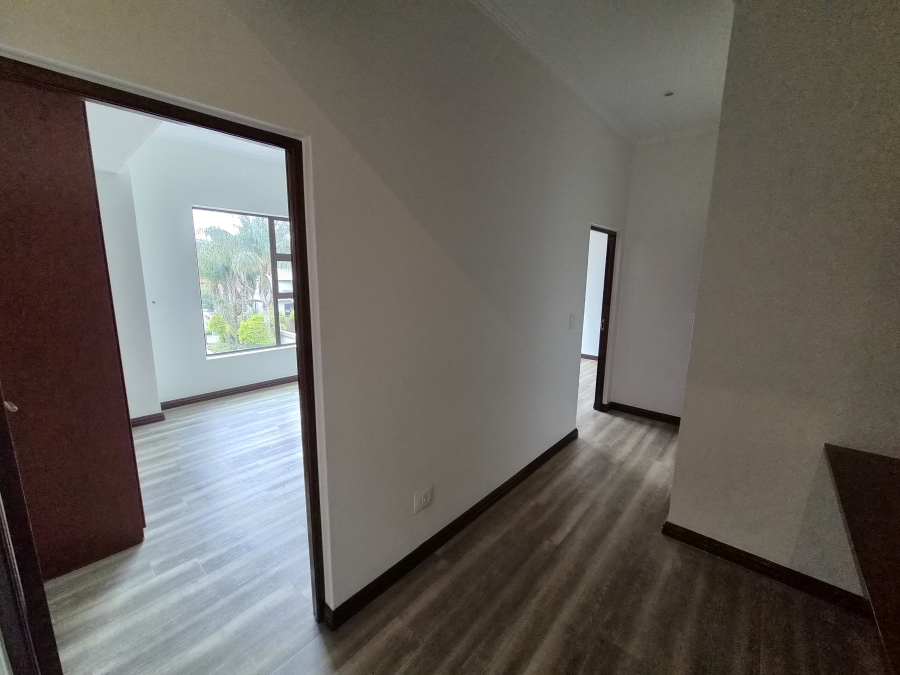 4 Bedroom Property for Sale in Greenstone Hill Gauteng