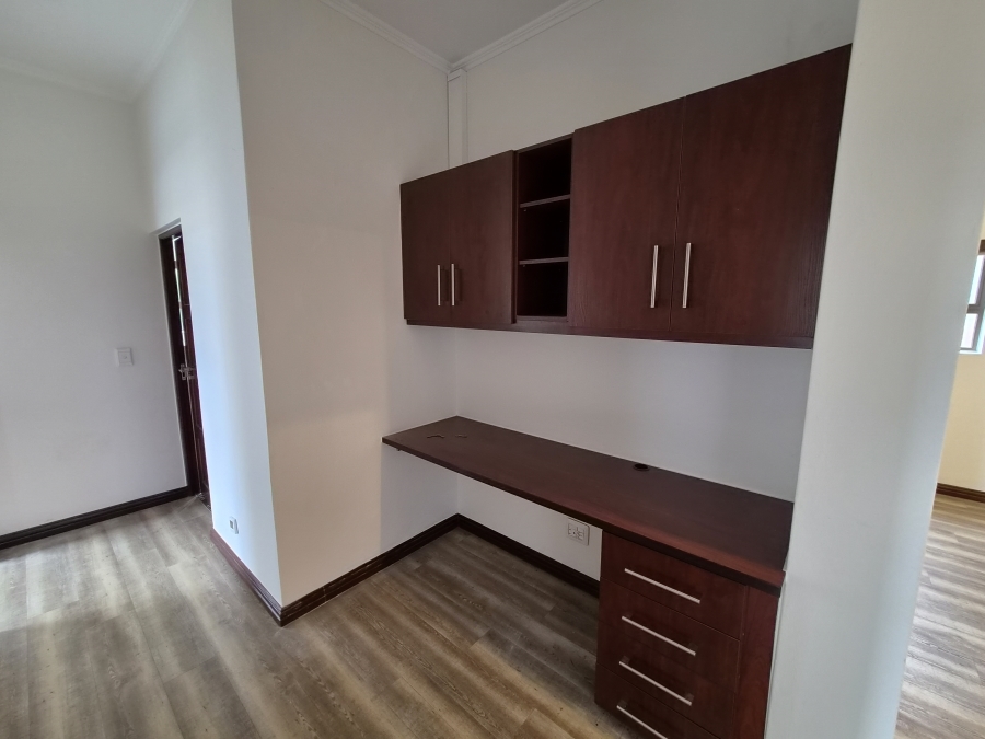 4 Bedroom Property for Sale in Greenstone Hill Gauteng
