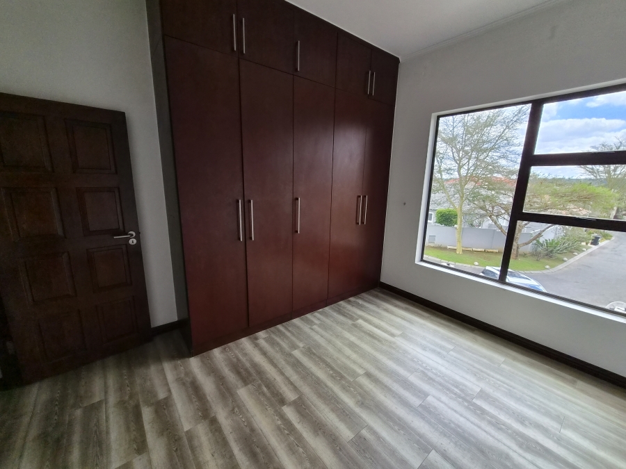 4 Bedroom Property for Sale in Greenstone Hill Gauteng