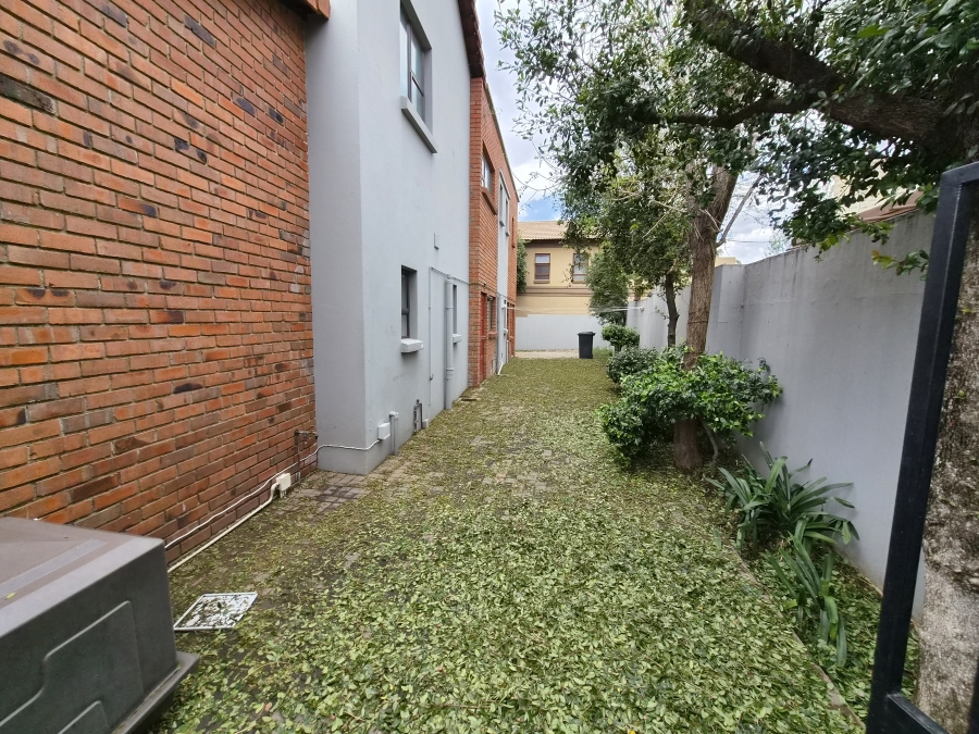 4 Bedroom Property for Sale in Greenstone Hill Gauteng