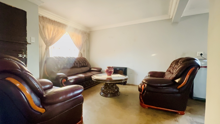 2 Bedroom Property for Sale in Tsakane Gauteng
