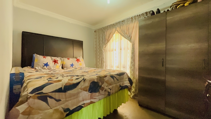 2 Bedroom Property for Sale in Tsakane Gauteng