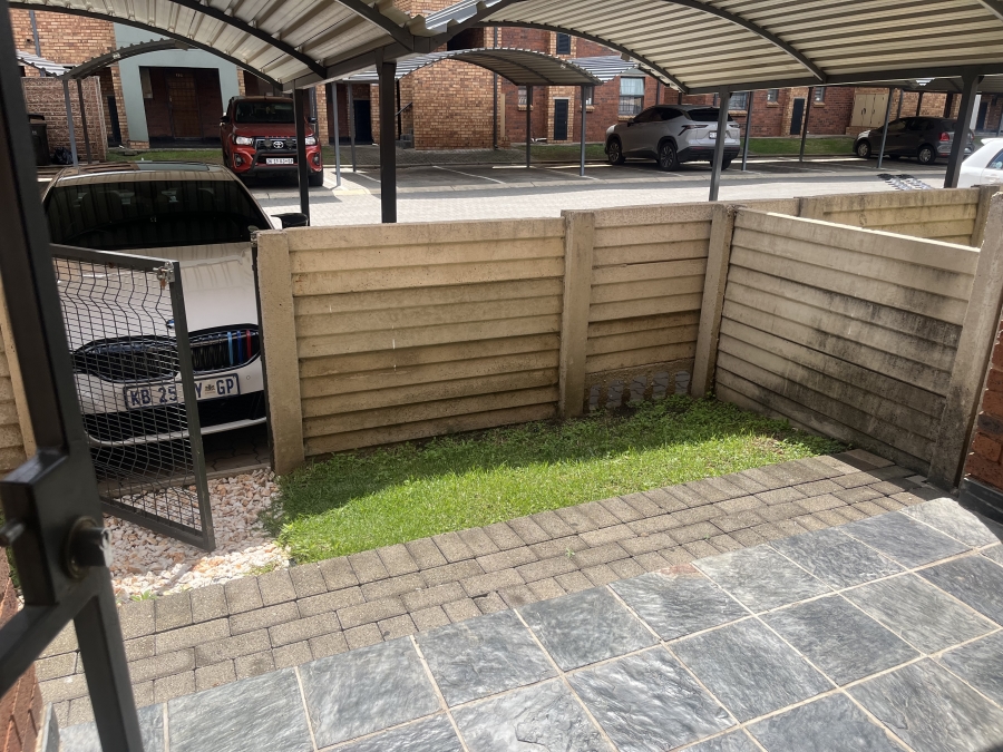 2 Bedroom Property for Sale in Alveda Park Gauteng