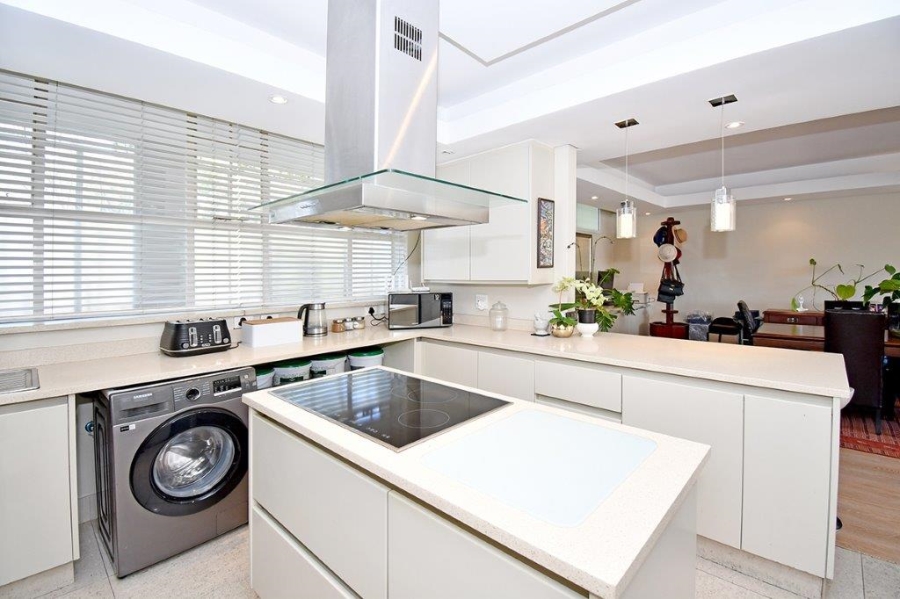 2 Bedroom Property for Sale in Illovo Gauteng