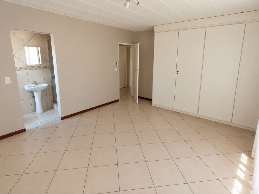 2 Bedroom Property for Sale in Highveld Gauteng