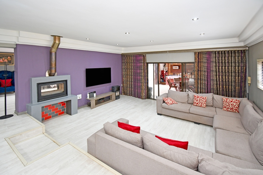 4 Bedroom Property for Sale in Highway Gardens Gauteng
