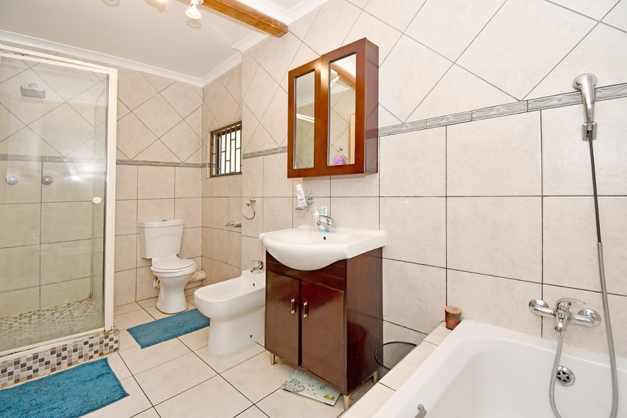 4 Bedroom Property for Sale in Highway Gardens Gauteng