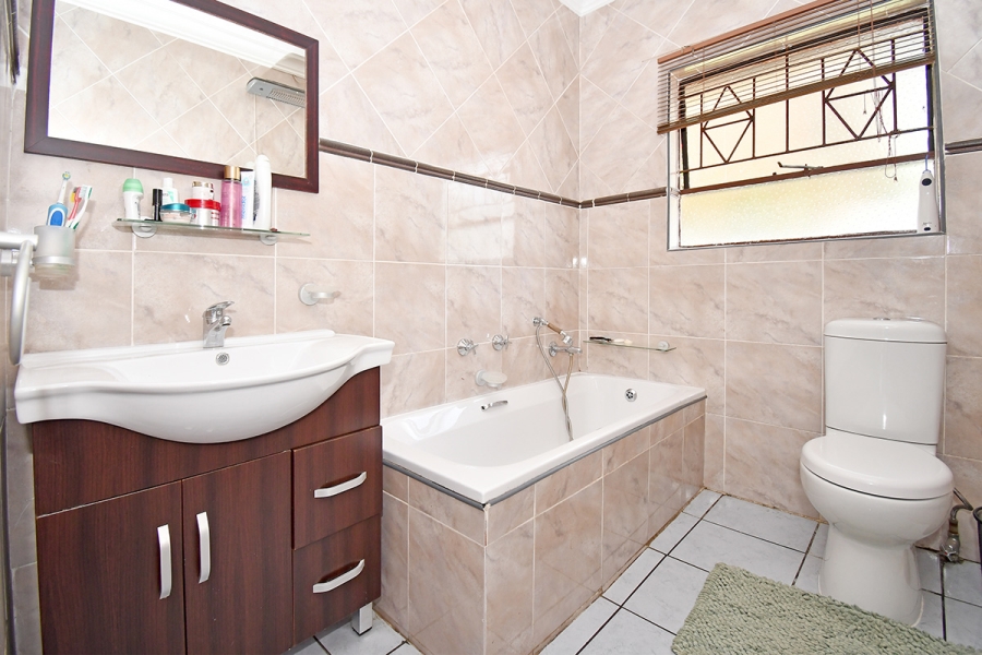 4 Bedroom Property for Sale in Highway Gardens Gauteng
