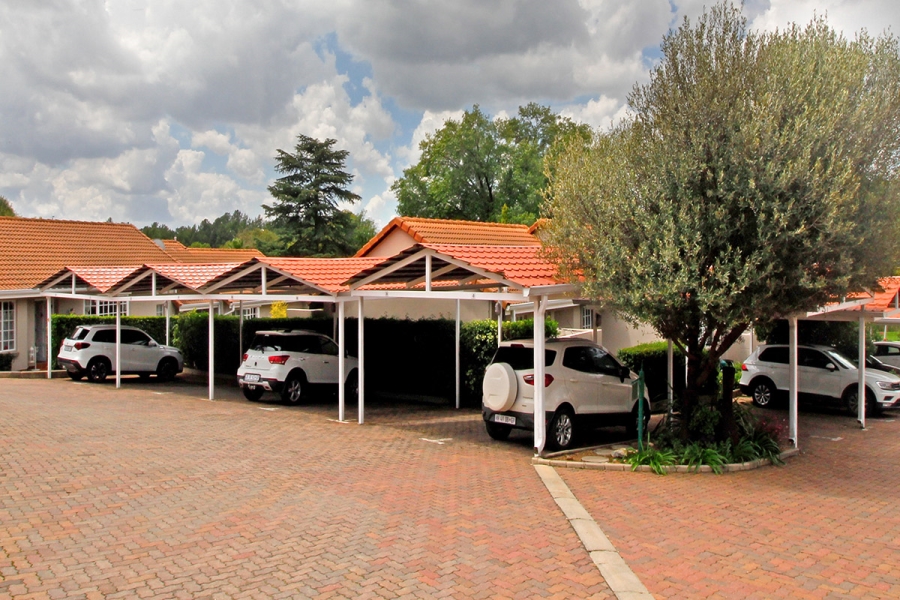 2 Bedroom Property for Sale in Thornhill Estate Gauteng