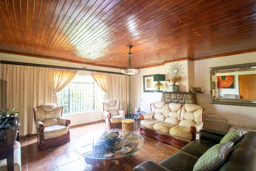 3 Bedroom Property for Sale in Glen Austin Gauteng