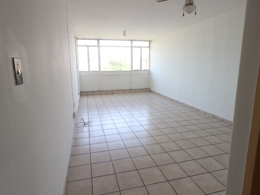 To Let 1 Bedroom Property for Rent in Nimrod Park Gauteng