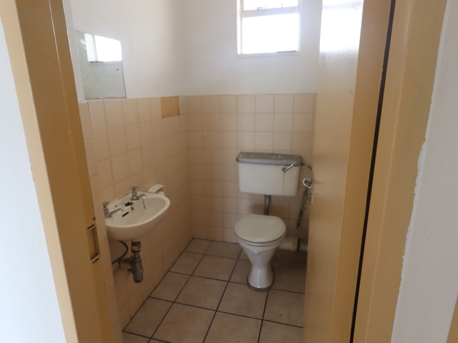 To Let 1 Bedroom Property for Rent in Nimrod Park Gauteng