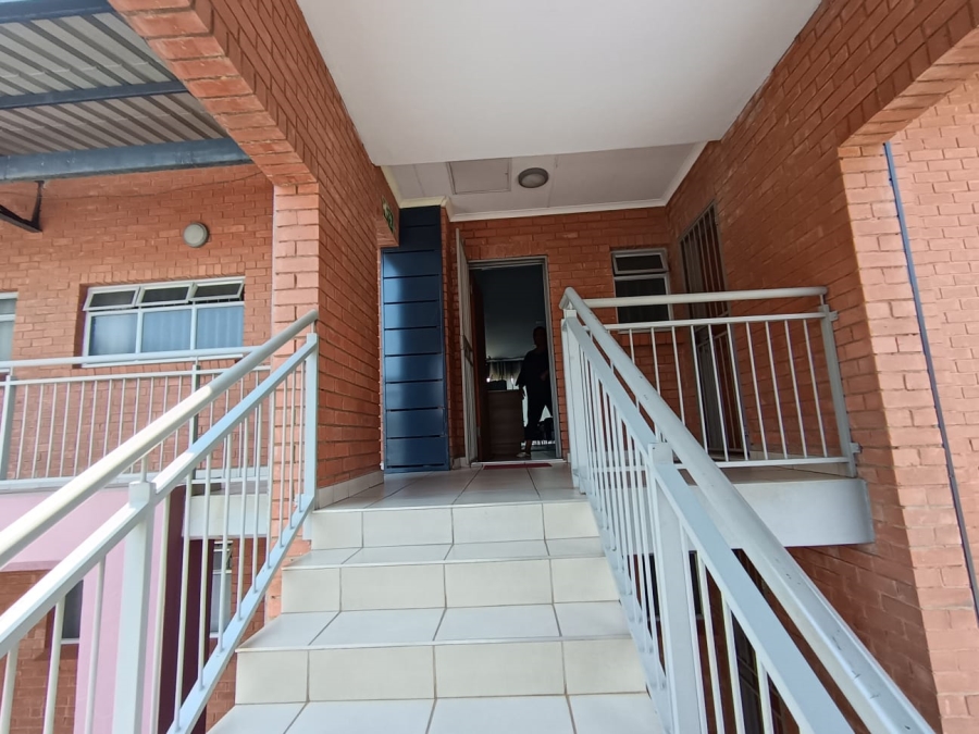 To Let 2 Bedroom Property for Rent in Montana Gauteng