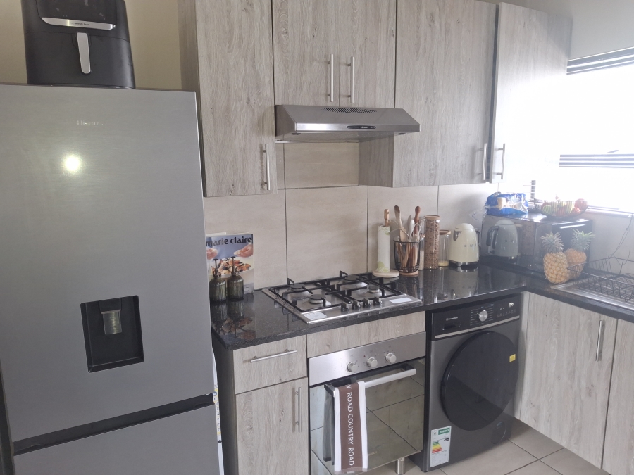 1 Bedroom Property for Sale in Glen Austin Gauteng