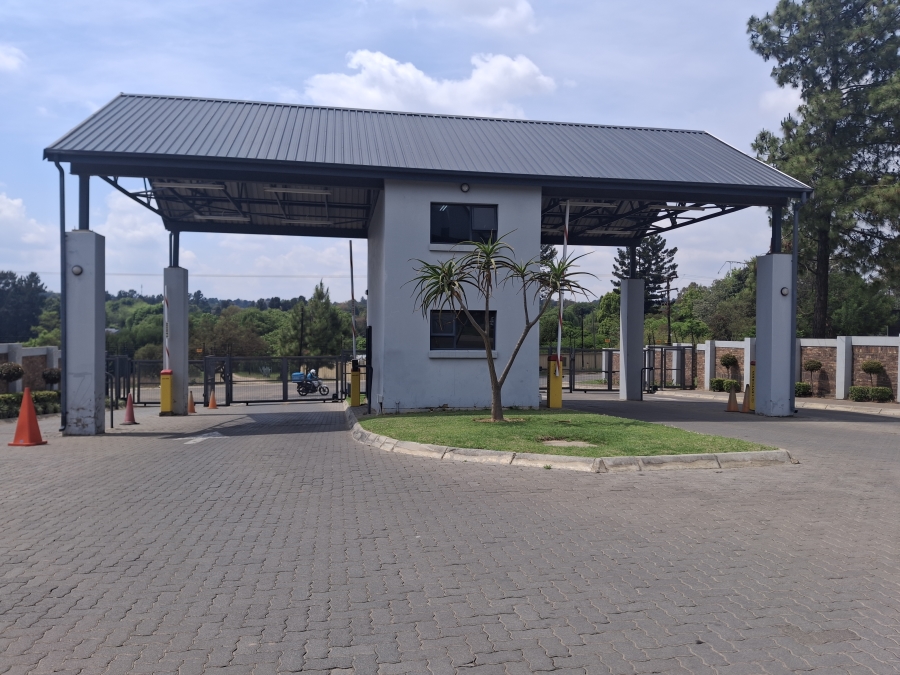 1 Bedroom Property for Sale in Glen Austin Gauteng