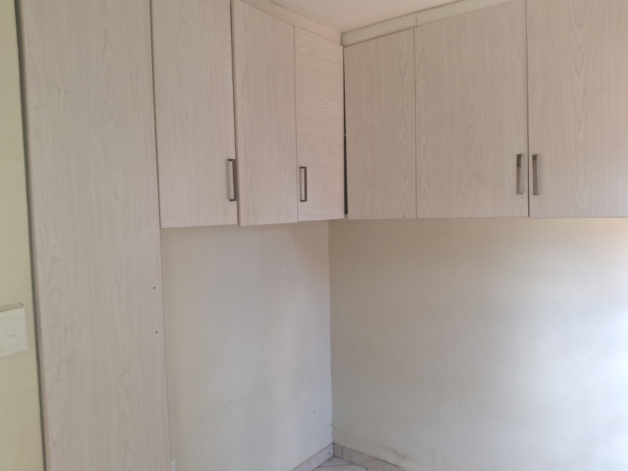 2 Bedroom Property for Sale in Crystal Park Gauteng