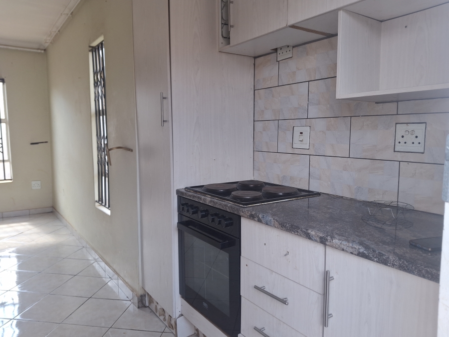 2 Bedroom Property for Sale in Crystal Park Gauteng