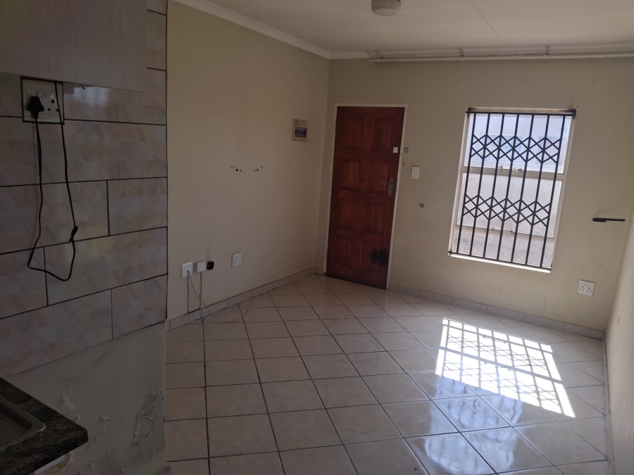2 Bedroom Property for Sale in Crystal Park Gauteng