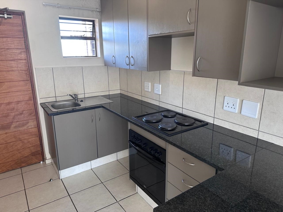 To Let 1 Bedroom Property for Rent in Barbeque Downs Gauteng