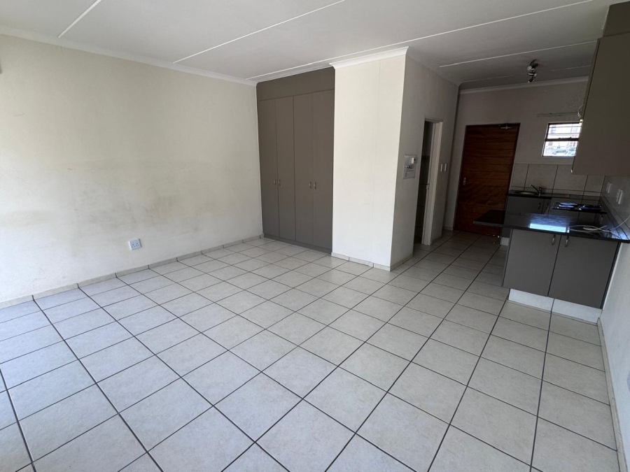To Let 1 Bedroom Property for Rent in Barbeque Downs Gauteng