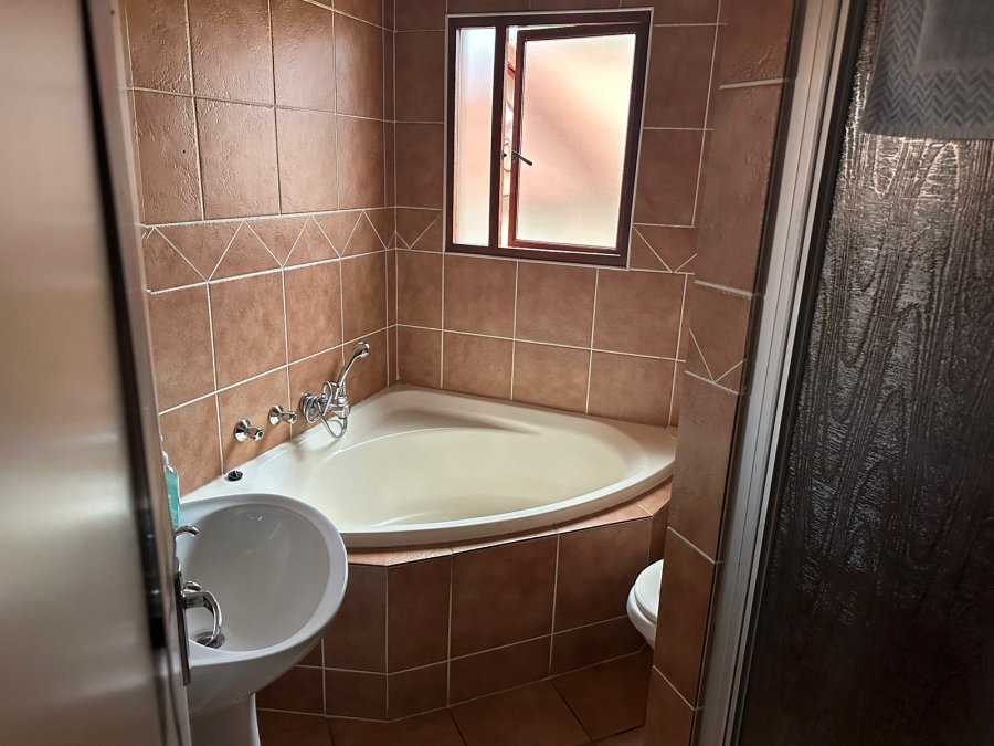 2 Bedroom Property for Sale in Northwold Gauteng