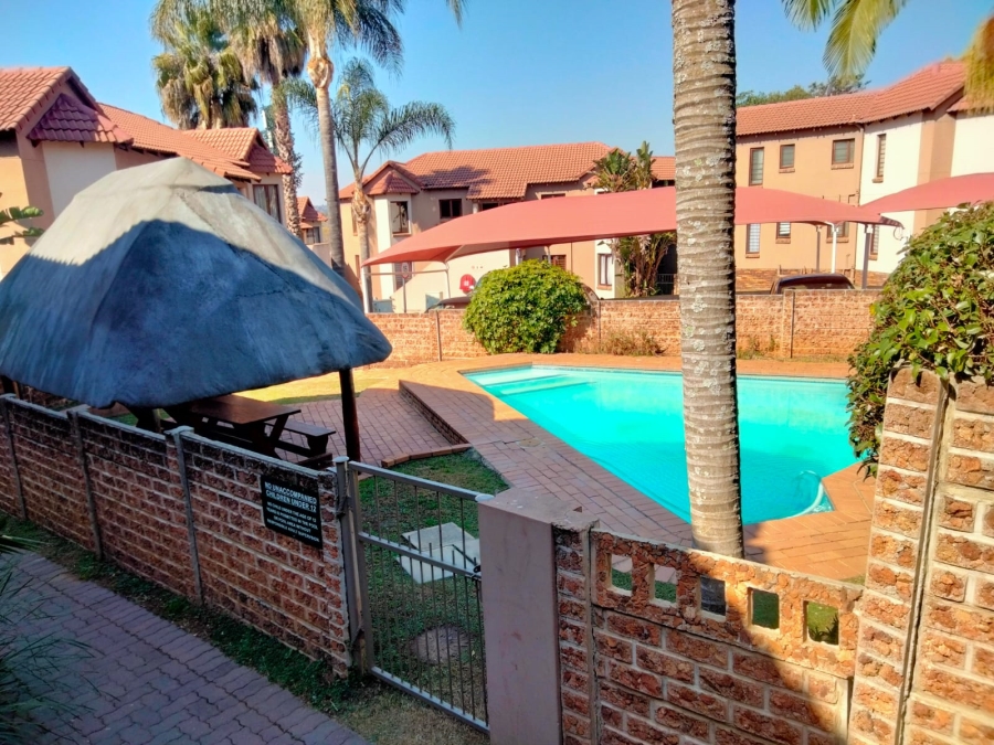 2 Bedroom Property for Sale in Northwold Gauteng
