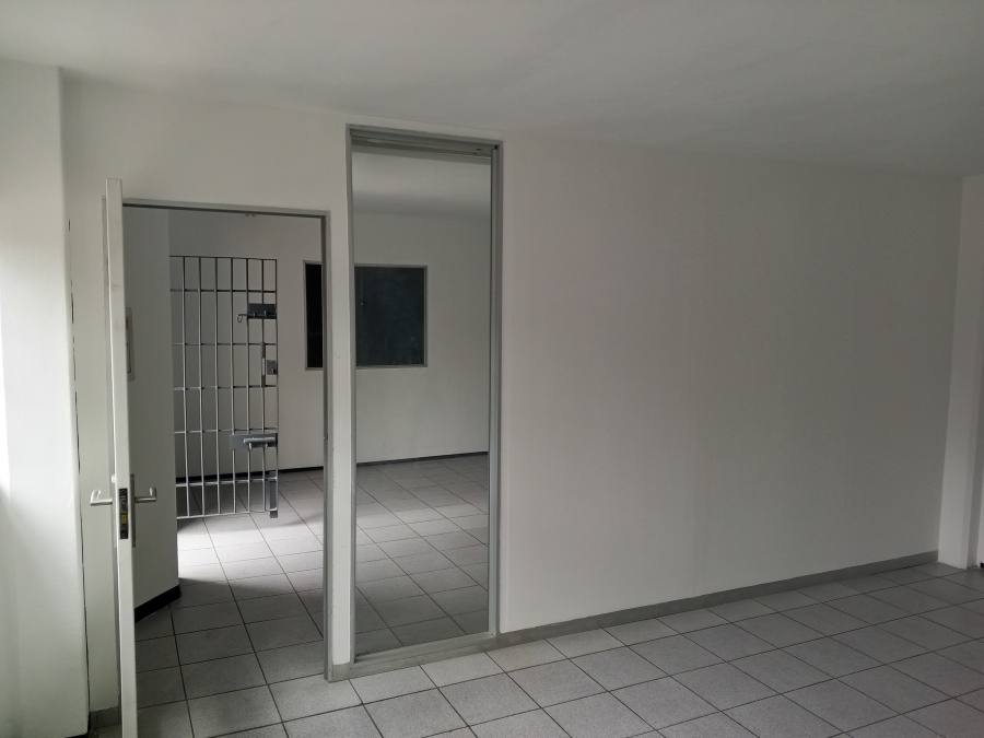 To Let Commercial Property for Rent in Meadowdale Gauteng
