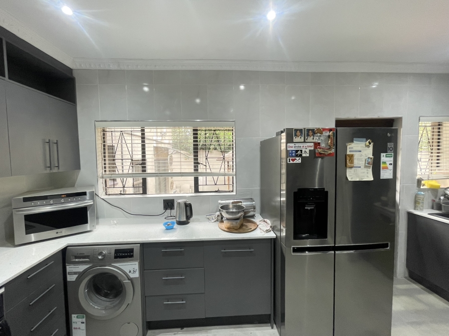 4 Bedroom Property for Sale in Highway Gardens Gauteng