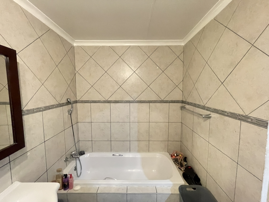 4 Bedroom Property for Sale in Highway Gardens Gauteng