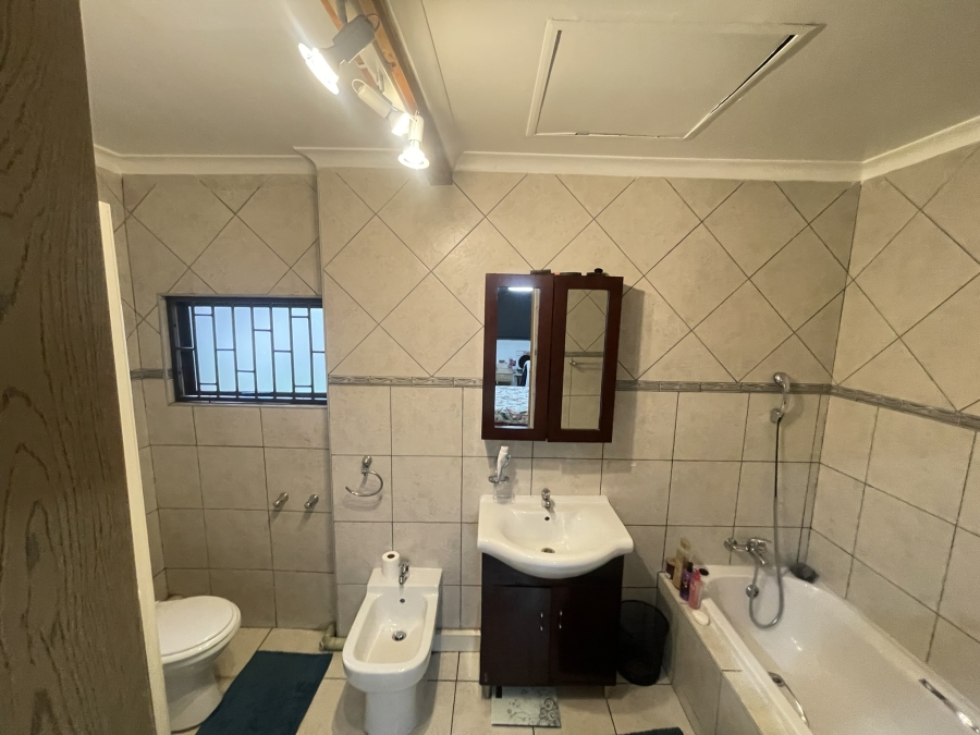 4 Bedroom Property for Sale in Highway Gardens Gauteng