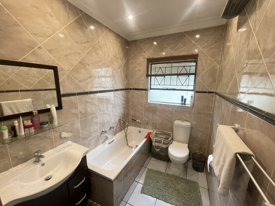 4 Bedroom Property for Sale in Highway Gardens Gauteng