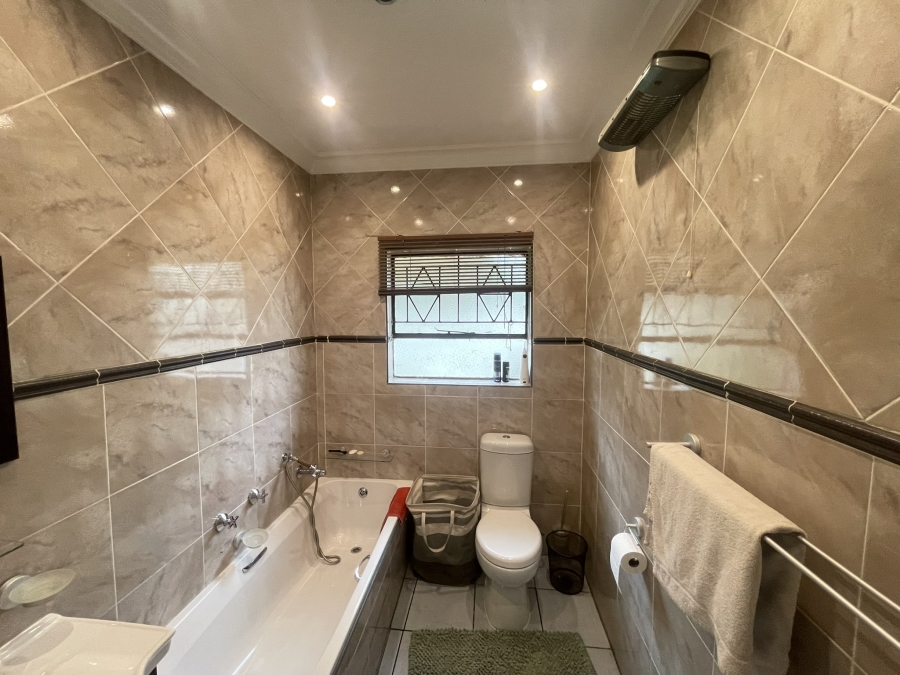 4 Bedroom Property for Sale in Highway Gardens Gauteng