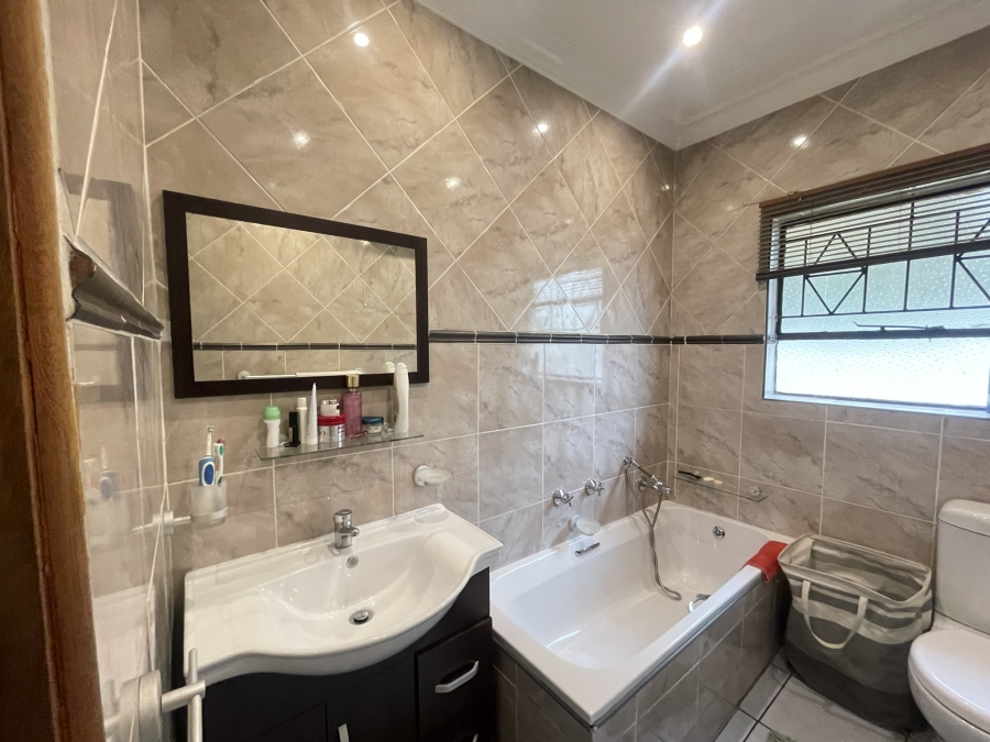 4 Bedroom Property for Sale in Highway Gardens Gauteng