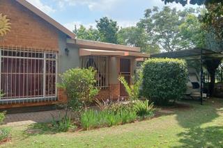 5 Bedroom Property for Sale in Birchleigh Gauteng