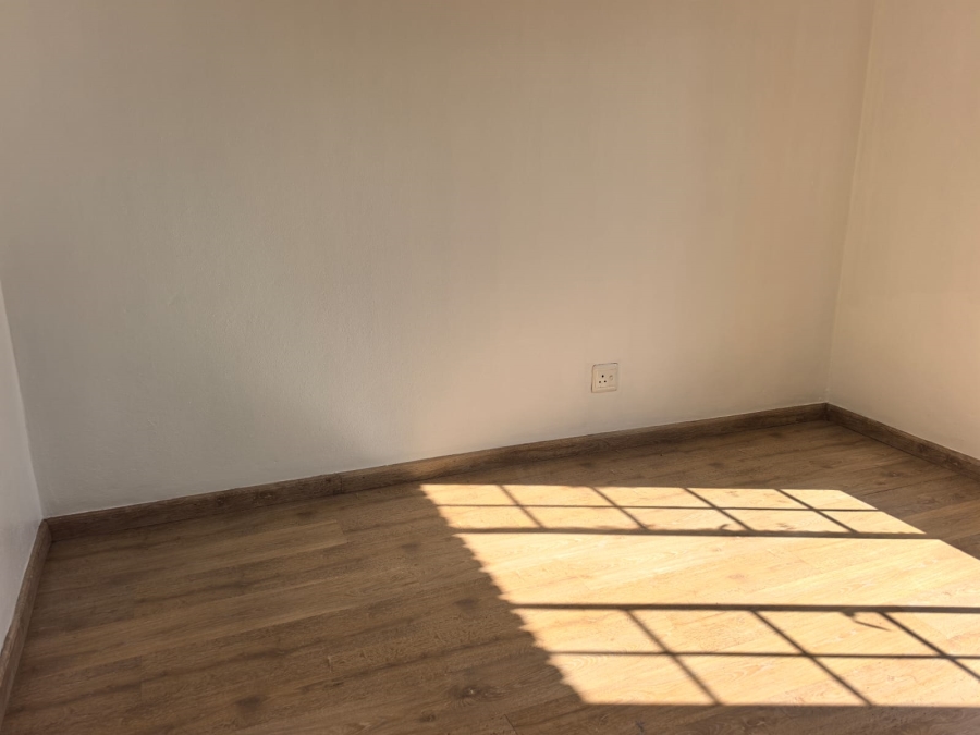 3 Bedroom Property for Sale in Noordwyk Gauteng