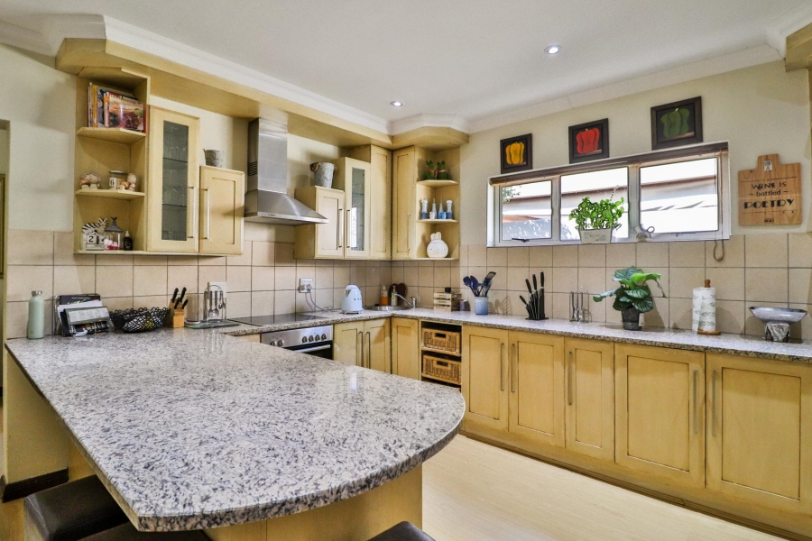 To Let 3 Bedroom Property for Rent in Six Fountains Residential Estate Gauteng