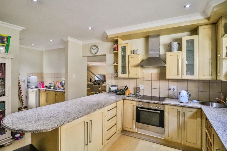 To Let 3 Bedroom Property for Rent in Six Fountains Residential Estate Gauteng
