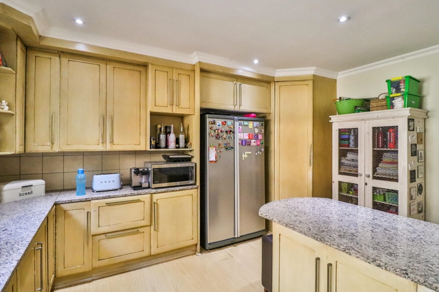 To Let 3 Bedroom Property for Rent in Six Fountains Residential Estate Gauteng
